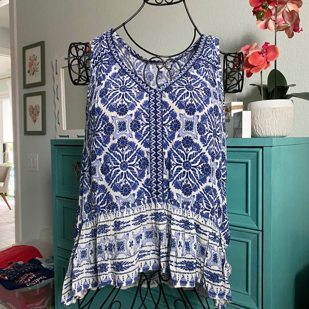 Patrons of Peace Boho V-Neck Blue Print Sleeveless Top Sz M